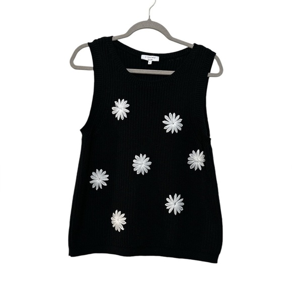 J. Society Tops - J. Society New York Sleeveless Crew Dark Floral Sweater Black Women’s Size Large